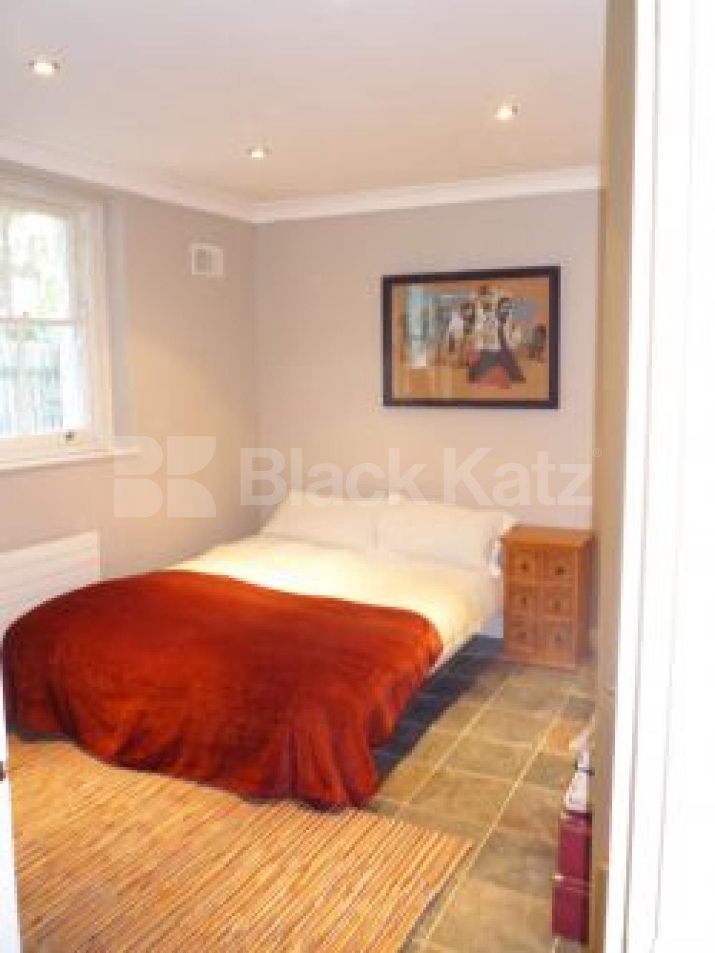 			New Instrction, 2 Bedroom, 1 bath, 1 reception Flat			 Cambridge Gardens, LADBROKE GROVE W10 W10
